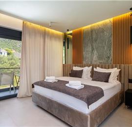 4 bedroom villa with pool in Dubrovnik region, sleeps 8 